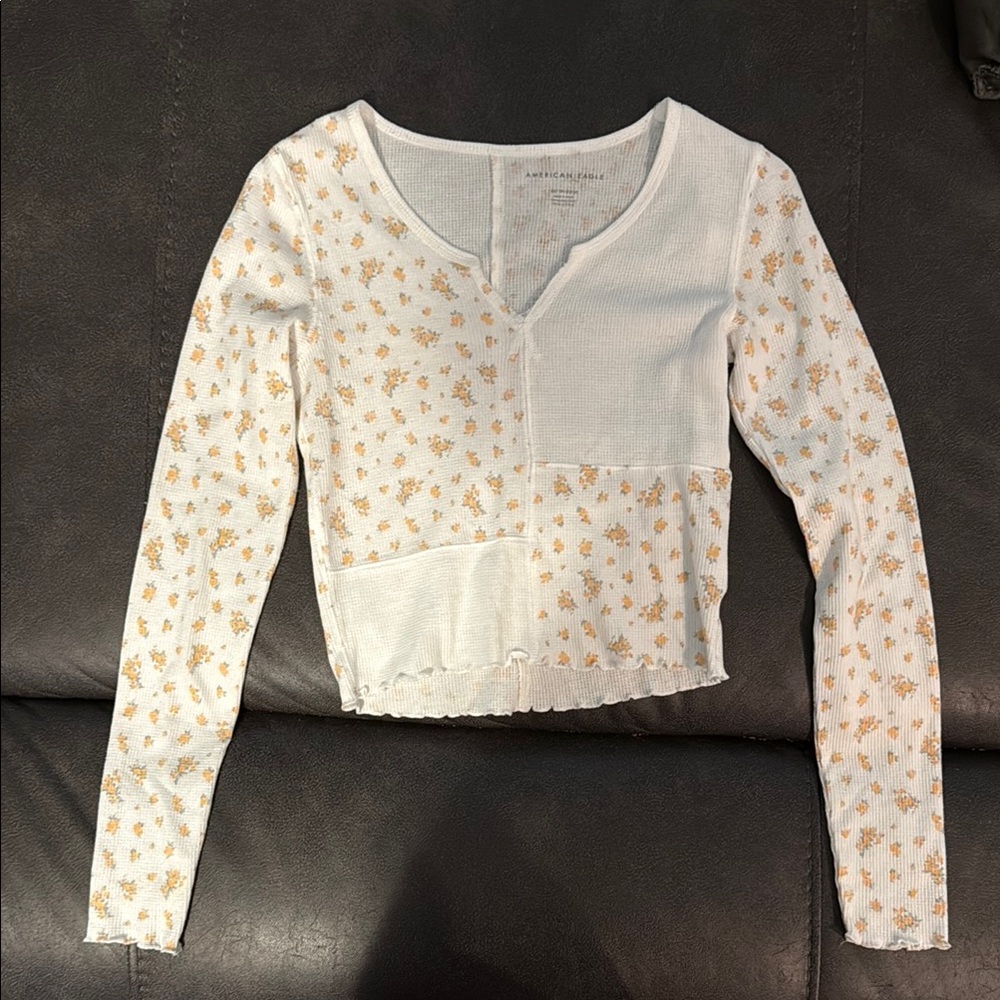 American Eagle Outfitters Cream and Tan Patterned Top